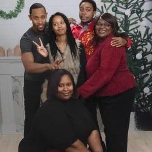 Meet your Posher, Sarai